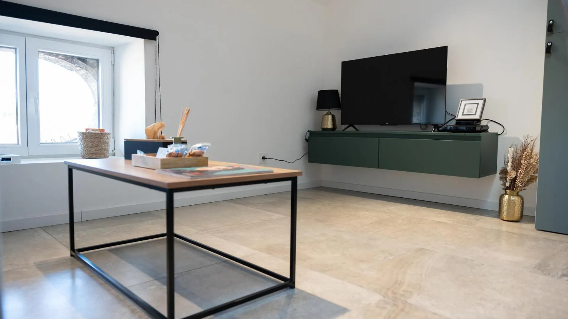 Studio Du Gouverneur Bourg-en-Bresse 0*,  France